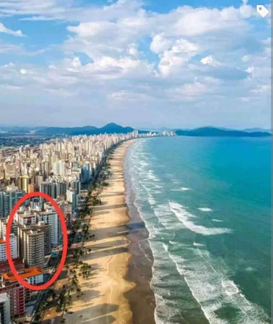 Apartamento Frente Ao Mar Com Varanda E Piscina Praia Grande  Luaran gambar