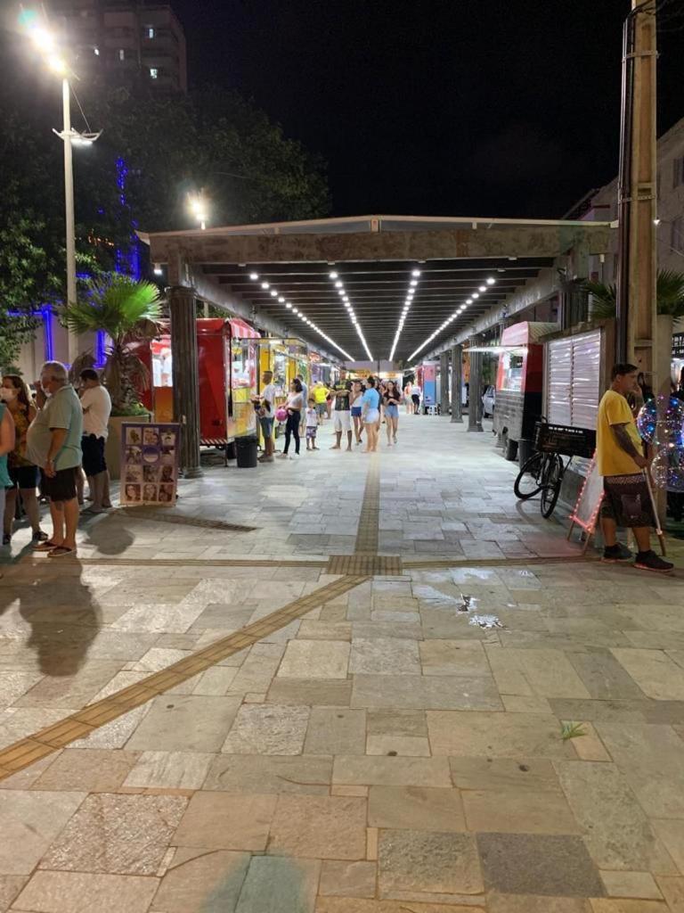 Apartamento Frente Ao Mar Com Varanda E Piscina Praia Grande  Luaran gambar